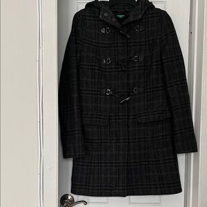 United Colors Of Benetton Black Checkered Trench Coat, exellent condition.